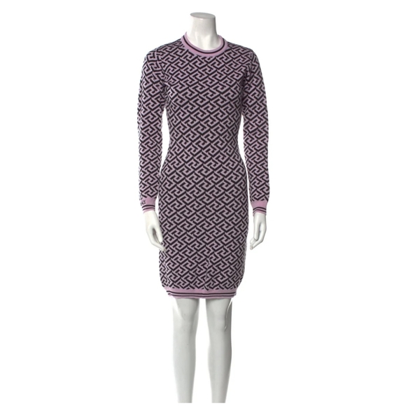 Versace Printed mini dres size, extra small, excellent pre.condition - Picture 1 of 3